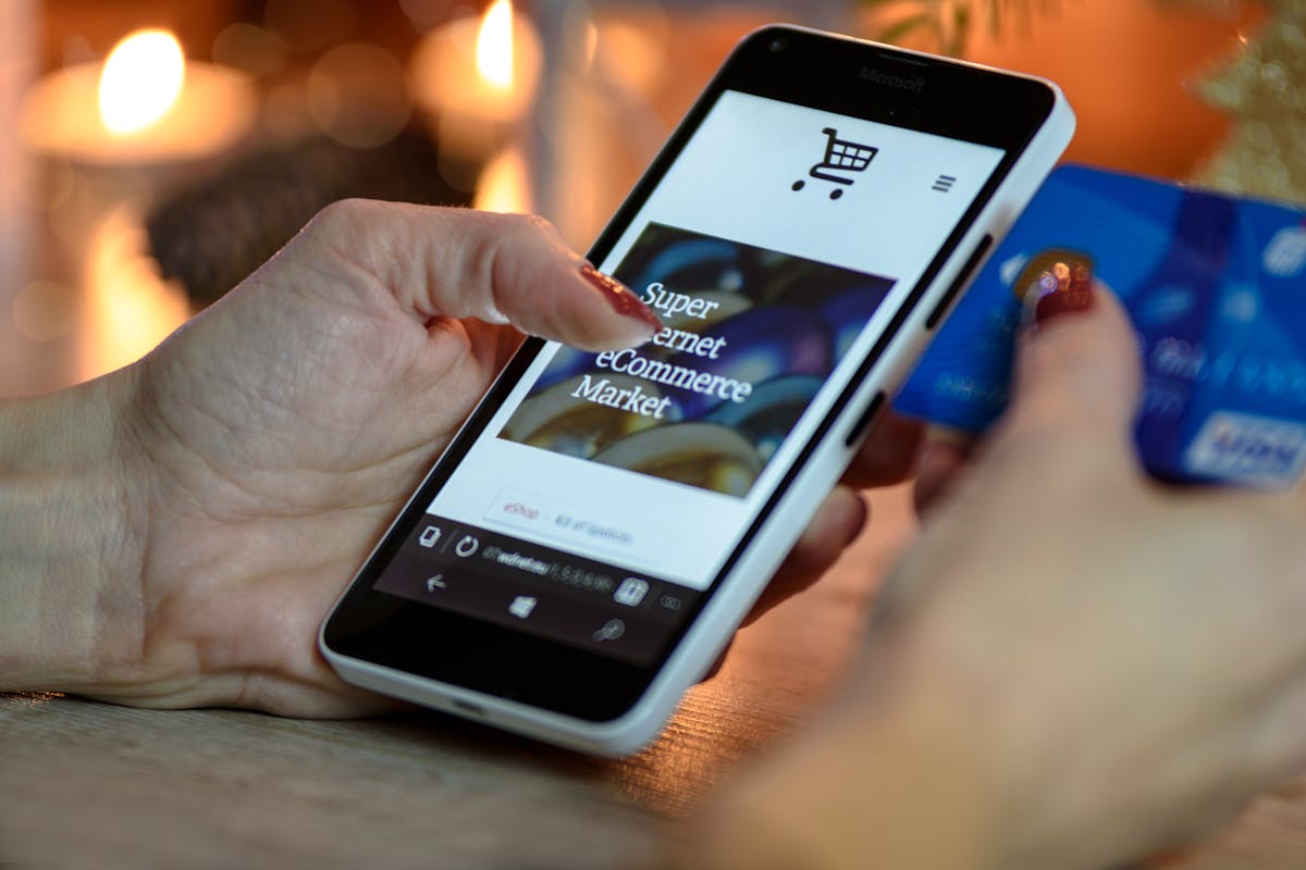 eCommerce checkout and payment flow